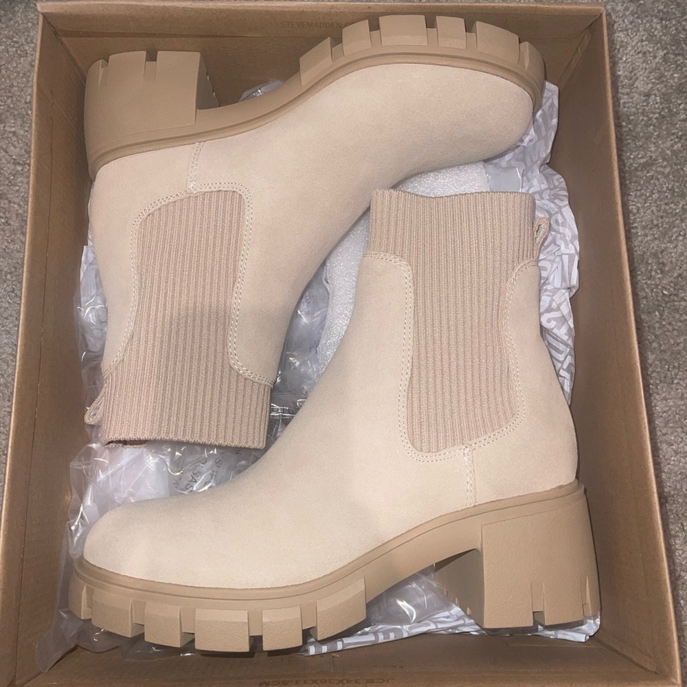 Steve Madden Boots